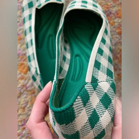 NEW- Women’s size 9.5 (Euro size 41) green flat slip-on shoes. Squishy insole! - Picture 3 of 6